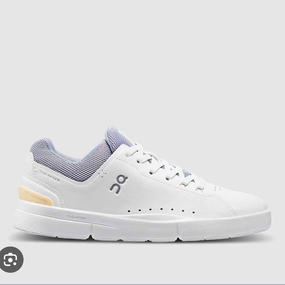 On The Roger Advantage Women's Shoes sz 10
